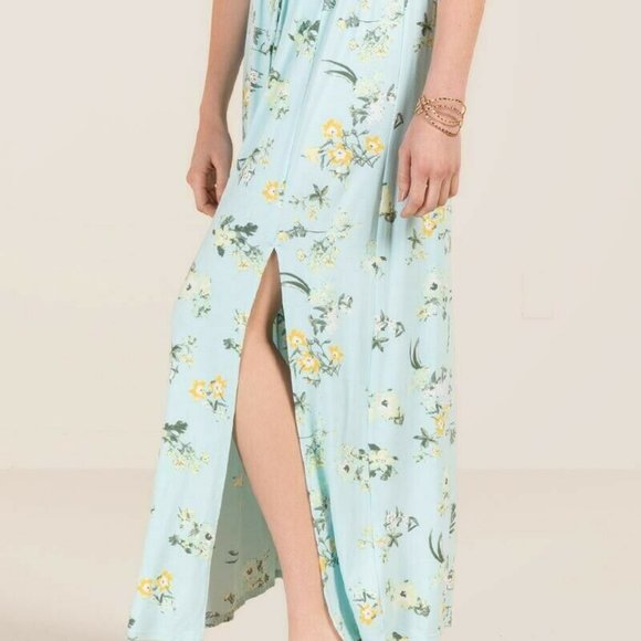 NWT Francesca's Light Blue Hanna Off The Shoulder Floral Maxi Dress in S - Picture 3 of 4